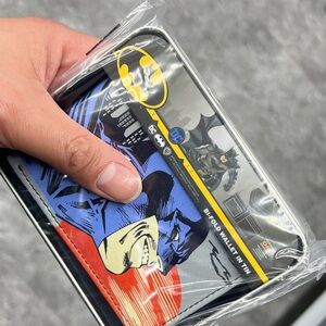 Batman Bifold Wallet in Tin
